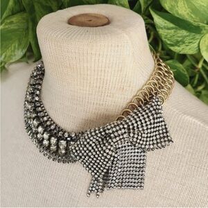 Stella and dot bow necklace